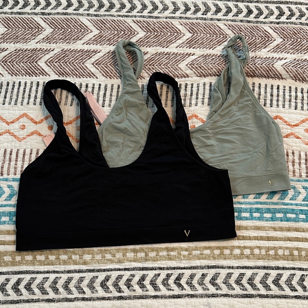 Set of 2 Victoria’s Secret Bralettes - Size L